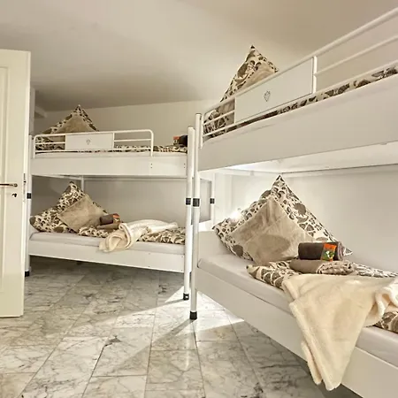 Neue Sonnige Grosse Ferienwohnung, , Nur 10 Min Zu Fuss Von Legoland Entfernt,126 M2 Stillvolle Nr 1 , Wunderschoener Garten Mit Terrasse Und Waldblick, Grosses Bad, Ruhige Lage, Erholung My Luxury דירה Kleinkötz