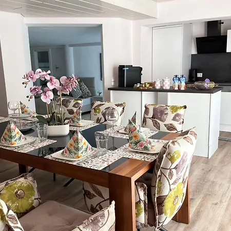 Neue Sonnige Grosse Ferienwohnung, , Nur 10 Min Zu Fuss Von Legoland Entfernt,126 M2 Stillvolle Nr 1 , Wunderschoener Garten Mit Terrasse Und Waldblick, Grosses Bad, Ruhige Lage, Erholung My Luxury דירה Kleinkötz