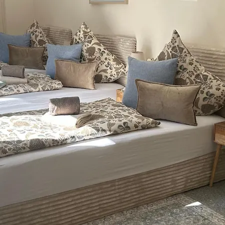 Neue Sonnige Grosse Ferienwohnung, , Nur 10 Min Zu Fuss Von Legoland Entfernt,126 M2 Stillvolle Nr 1 , Wunderschoener Garten Mit Terrasse Und Waldblick, Grosses Bad, Ruhige Lage, Erholung My Luxury Apartman Kleinkötz