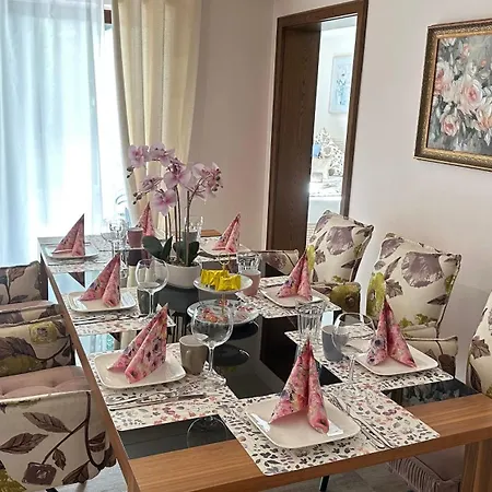 Neue Sonnige Grosse Ferienwohnung, , Nur 10 Min Zu Fuss Von Legoland Entfernt,126 M2 Stillvolle Nr 1 , Wunderschoener Garten Mit Terrasse Und Waldblick, Grosses Bad, Ruhige Lage, Erholung My Luxury דירה *