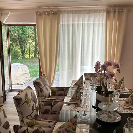 Neue Sonnige Grosse Ferienwohnung, , Nur 10 Min Zu Fuss Von Legoland Entfernt,126 M2 Stillvolle Nr 1 , Wunderschoener Garten Mit Terrasse Und Waldblick, Grosses Bad, Ruhige Lage, Erholung My Luxury דירה Kleinkötz